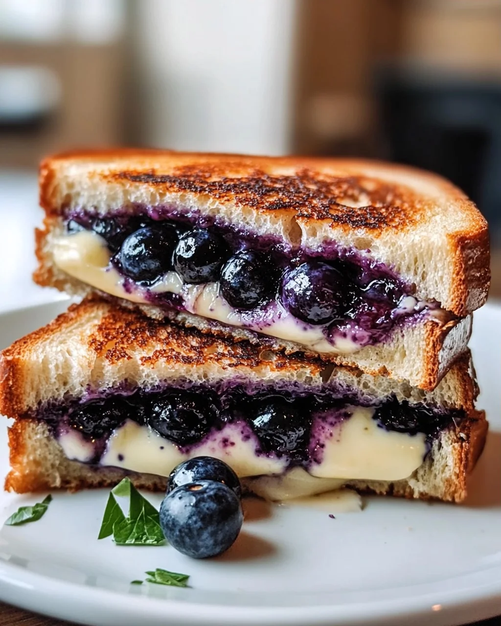 Der ultimative Blaubeer-Brie Grilled Cheese – Jetzt probieren!