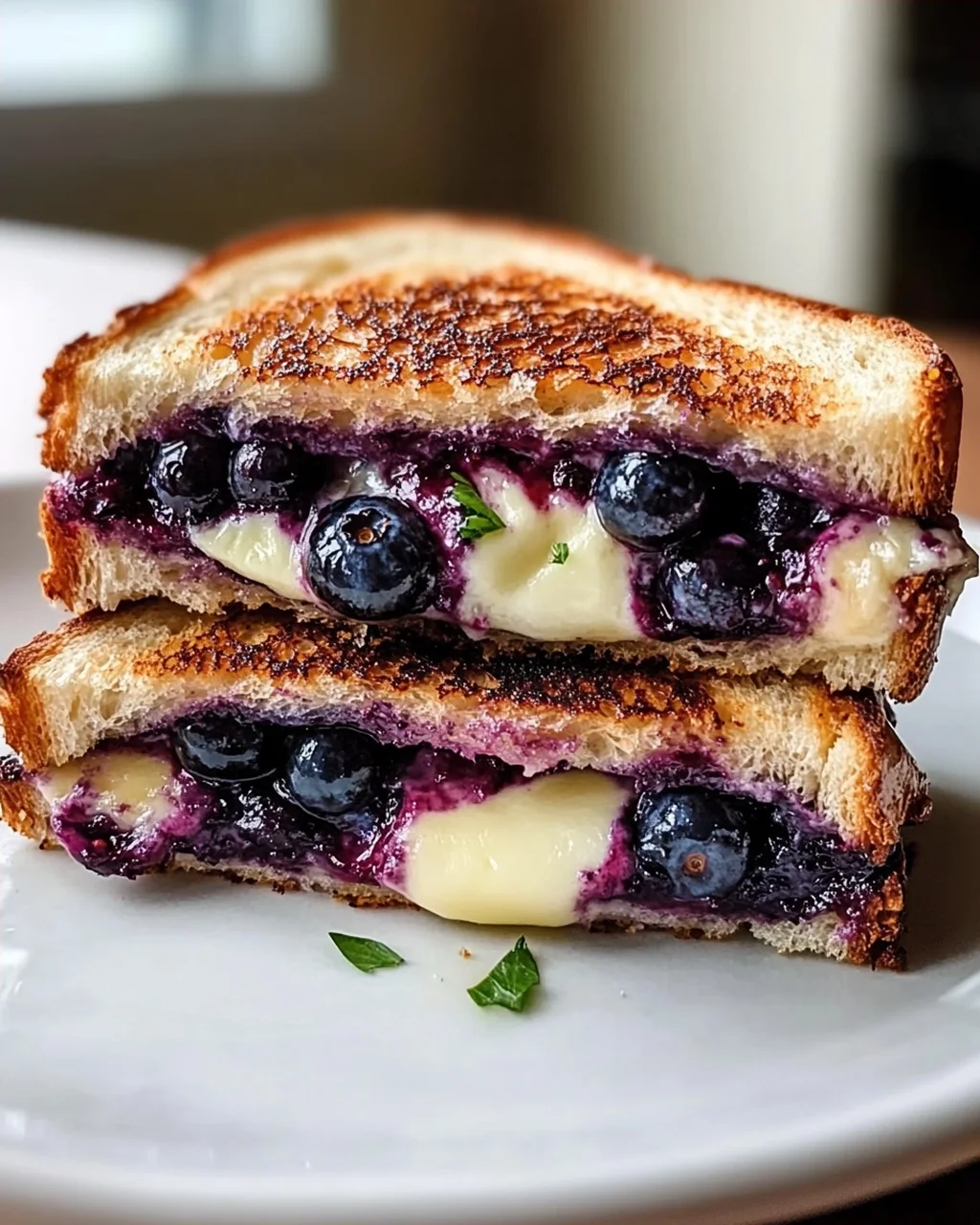 Der ultimative Blaubeer-Brie Grilled Cheese – Jetzt probieren!